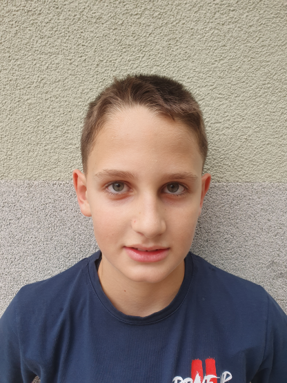 Никола Петров
