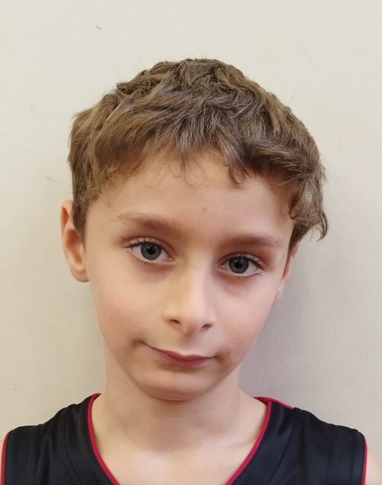Юлиан Николов