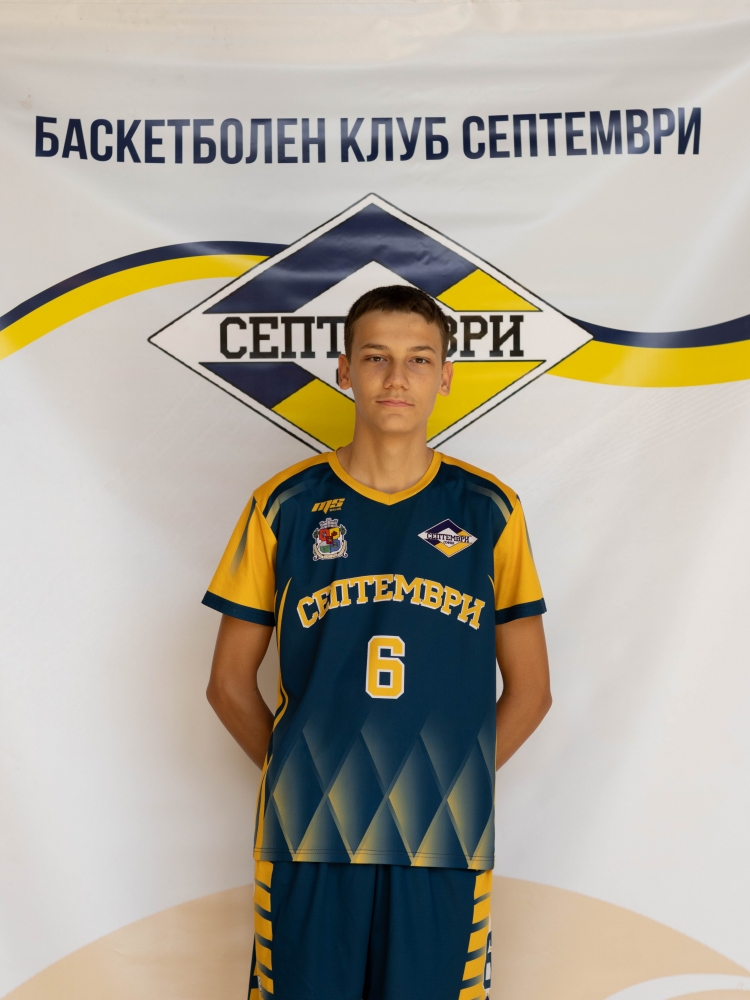 Явор Гюров