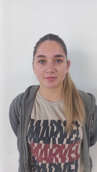 Ивон Великова