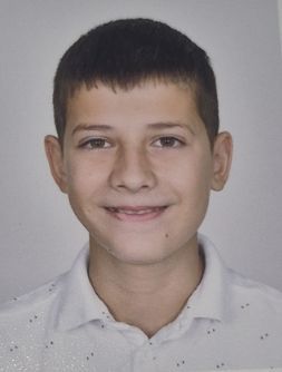 Никола Василев